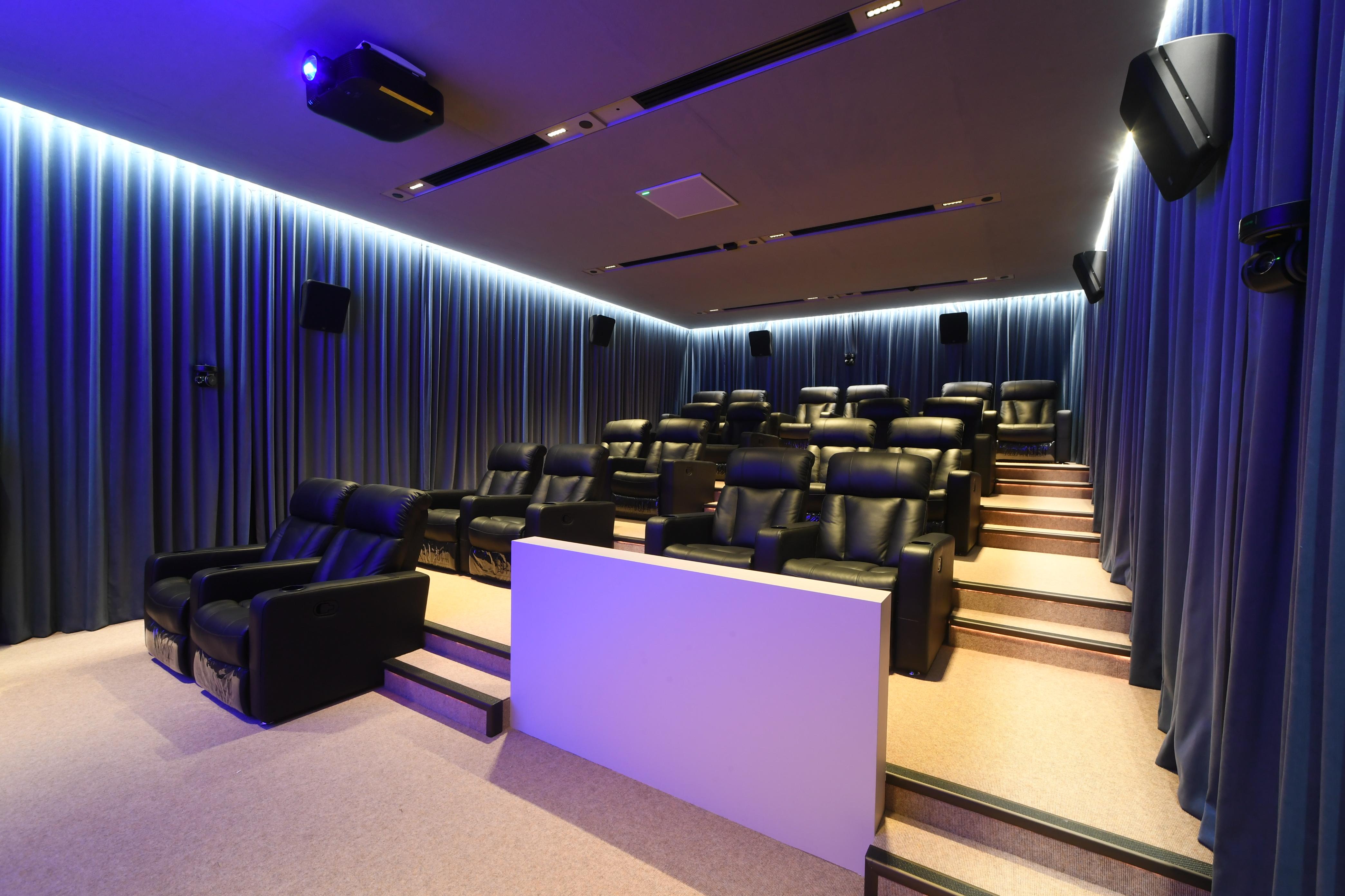 The theatre with 20 seated loungers and plenty of food and beverage options available, latest state-of-the-art lighting systems, speakers, and visual, the Theatre is a versatile space to stream, watch or present.